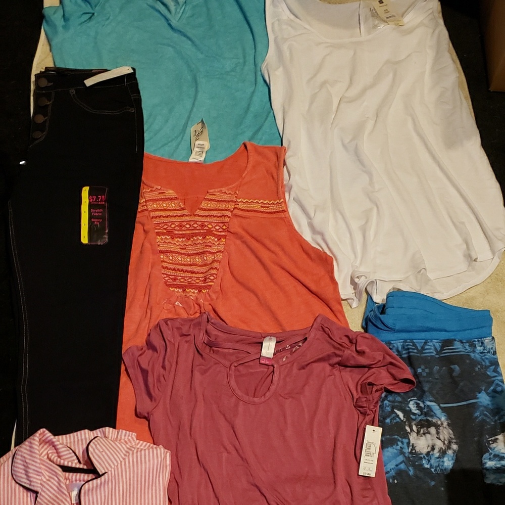 WOMENS LARGE (14 W) BUNDLE